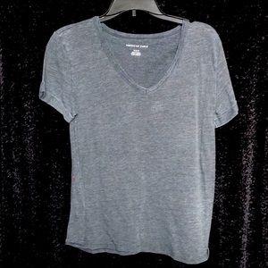 American Eagle V Neck